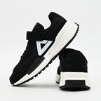 PEAK FOOTWEAR