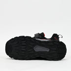 PEAK FOOTWEAR