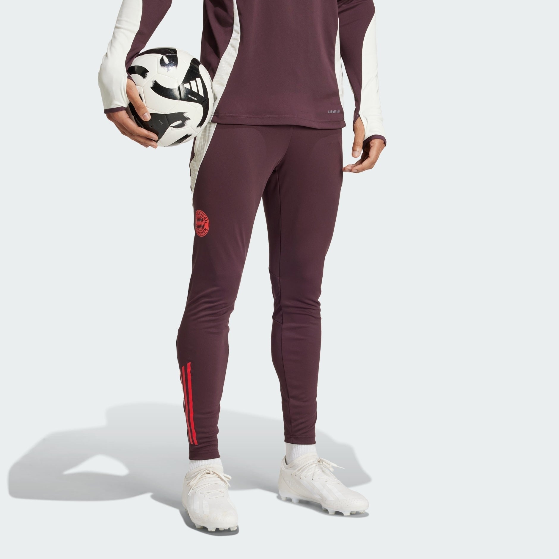 Pantalon d'entraînement FC Bayern Tiro 24 Adidas IS9939