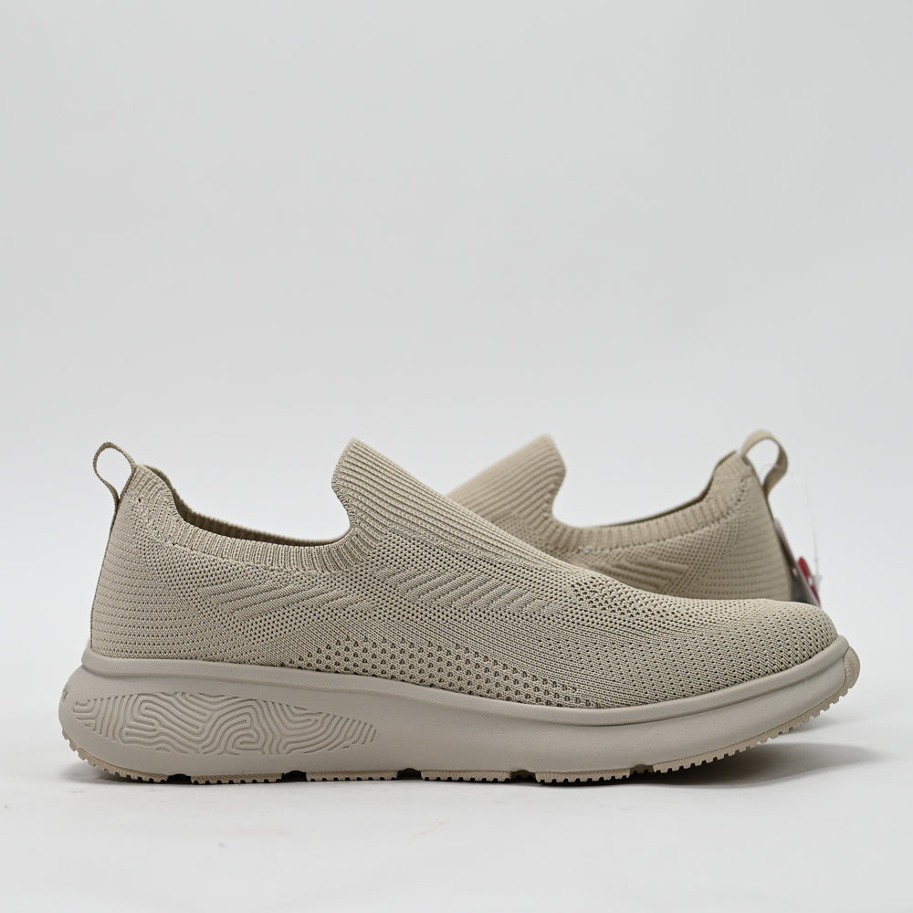 PEAK FOOTWEAR