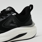 PEAK FOOTWEAR