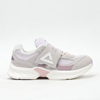 PEAK FOOTWEAR