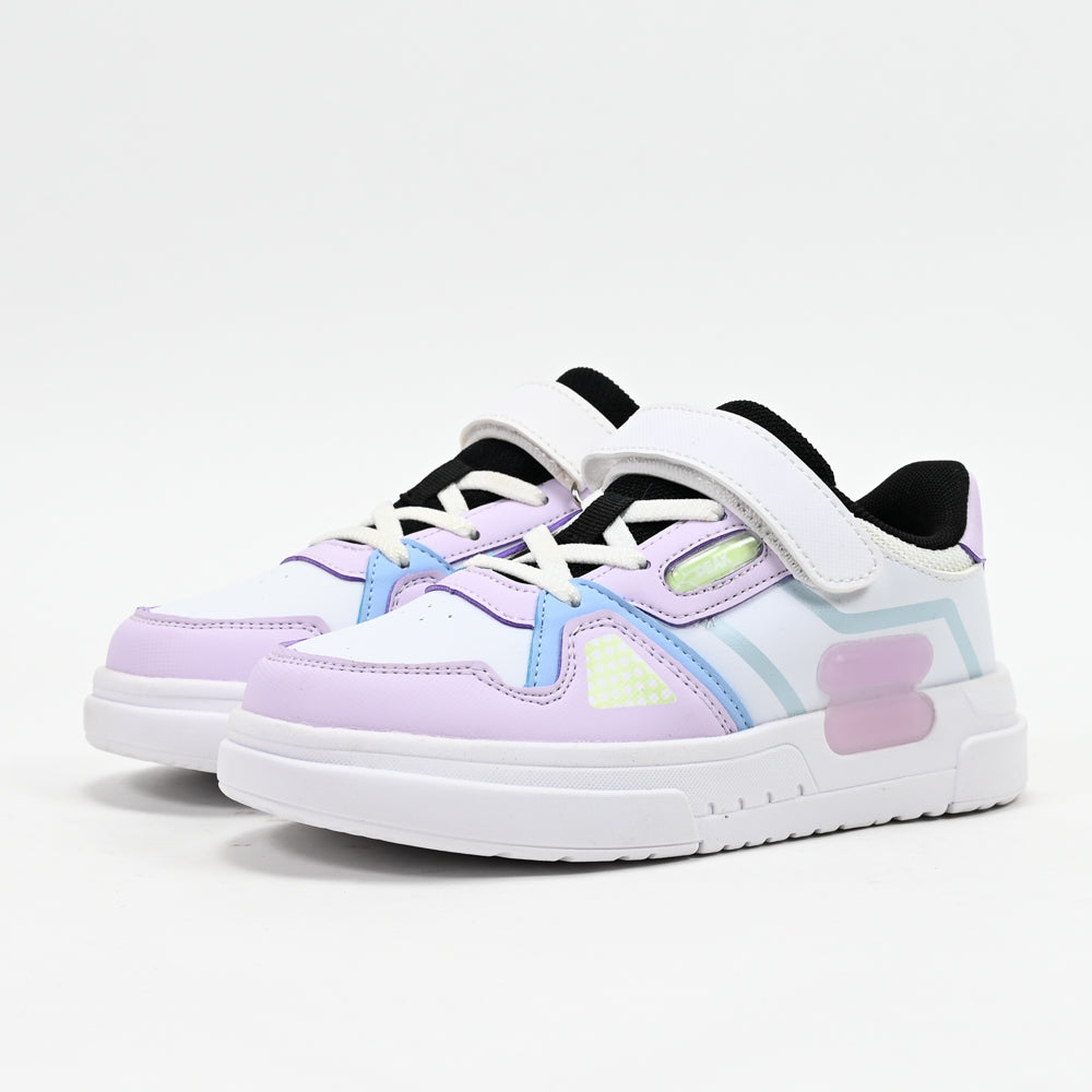 PEAK FOOTWEAR