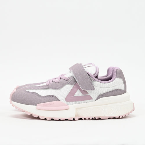 PEAK FOOTWEAR