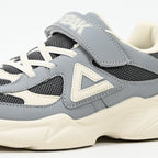 PEAK FOOTWEAR