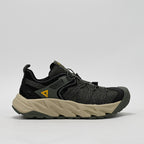 PEAK FOOTWEAR