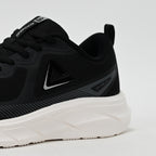 PEAK FOOTWEAR