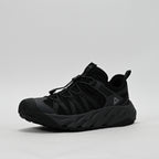 PEAK FOOTWEAR