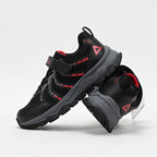 PEAK FOOTWEAR