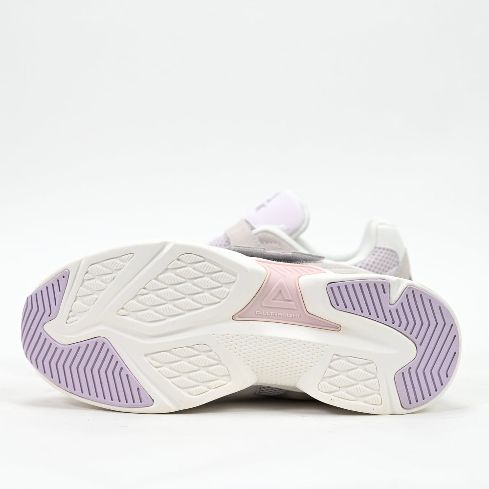PEAK FOOTWEAR