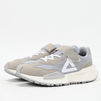 PEAK FOOTWEAR