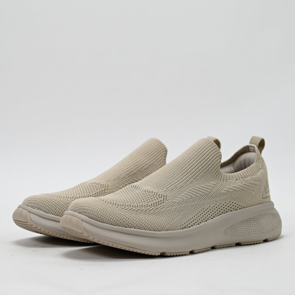 PEAK FOOTWEAR