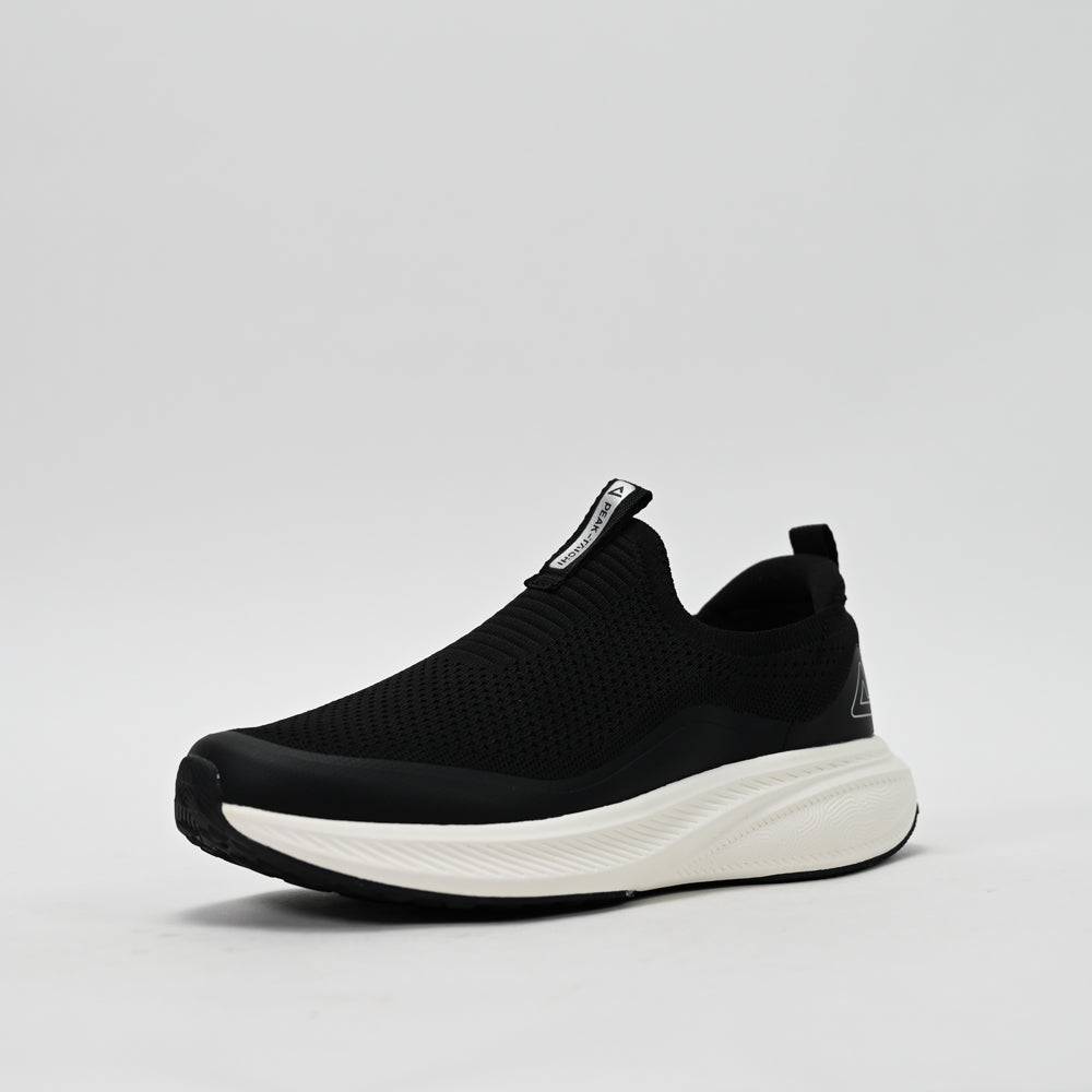 PEAK FOOTWEAR