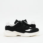 PEAK FOOTWEAR
