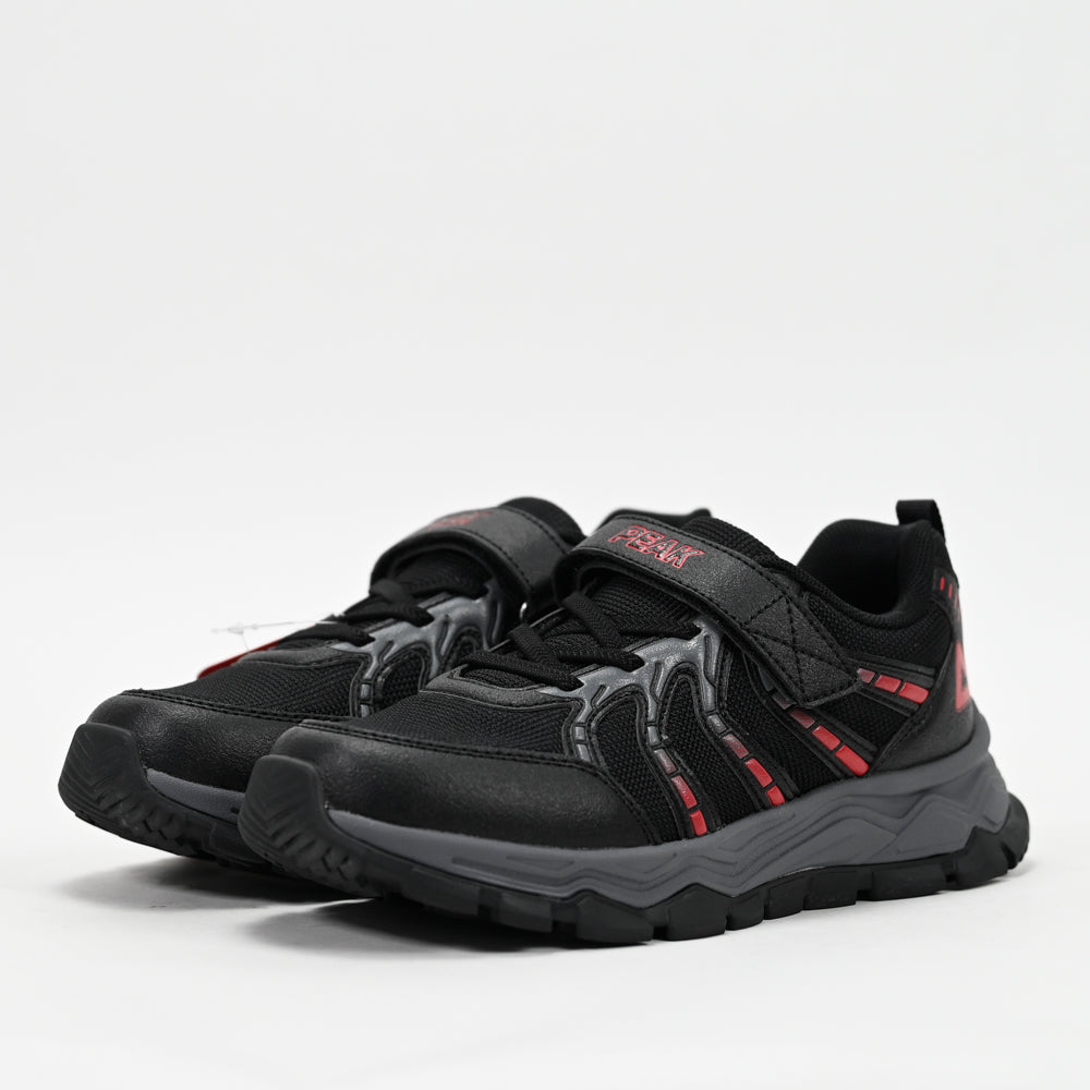 PEAK FOOTWEAR