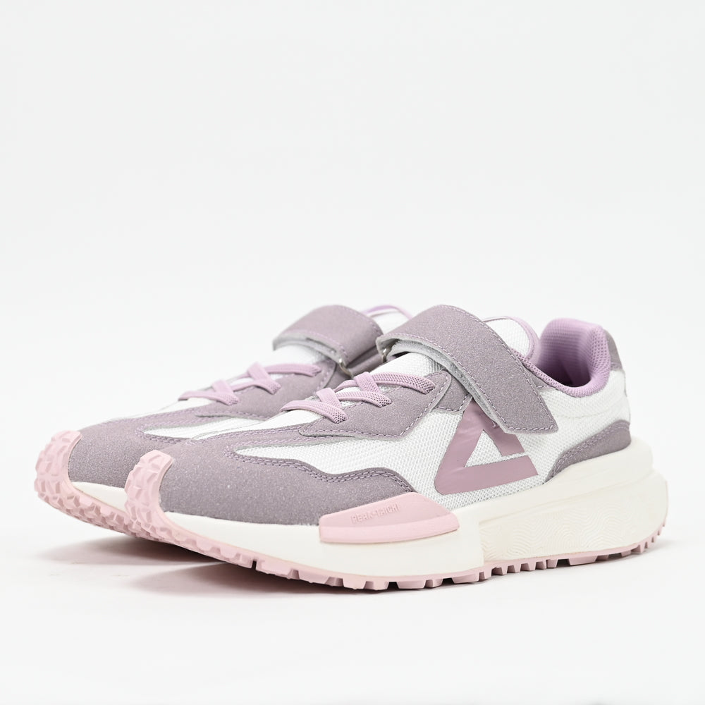 PEAK FOOTWEAR