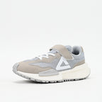 PEAK FOOTWEAR