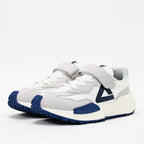 PEAK FOOTWEAR