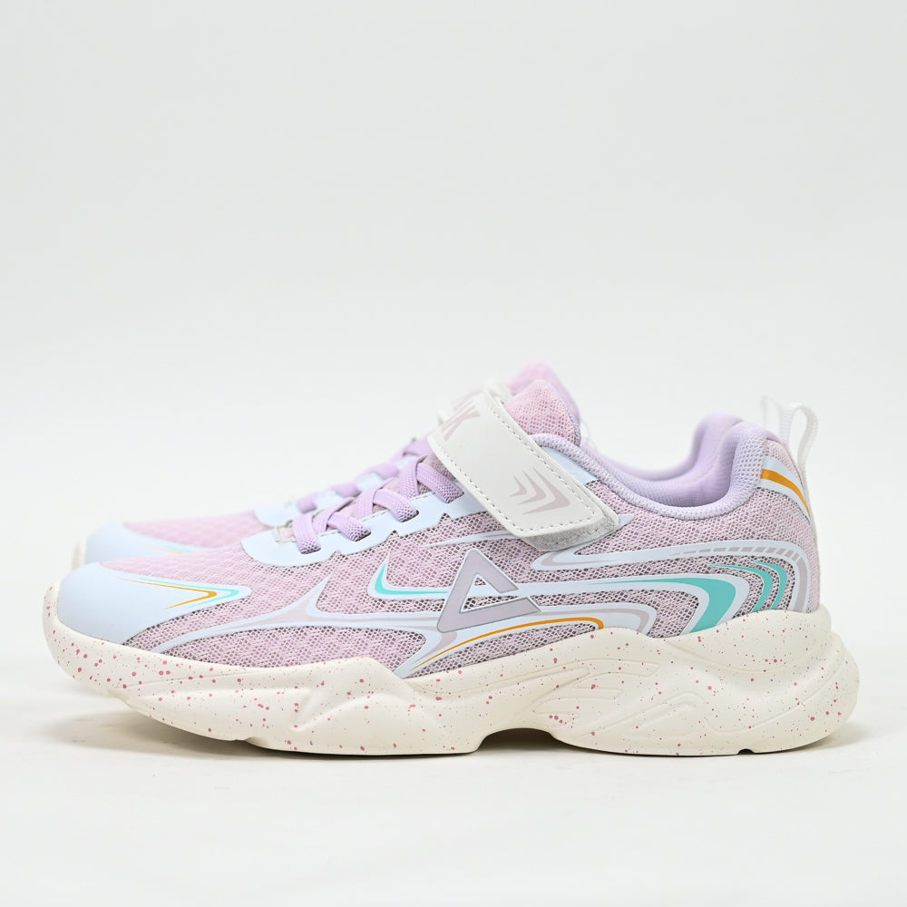 PEAK FOOTWEAR
