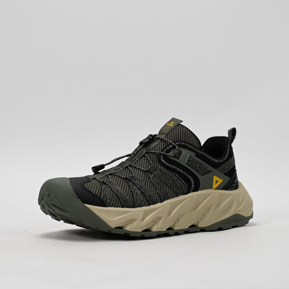 PEAK FOOTWEAR